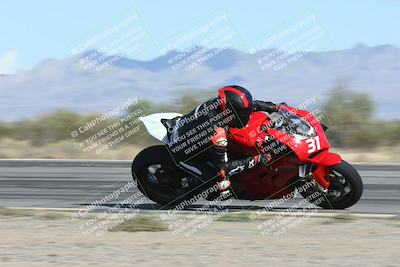 media/Nov-16-2025-Race Pace (Sun) [[8c5fa54630]]/Non Verified Riders (1st 20 Minutes)/3-Turn 3 Inside (11am)/